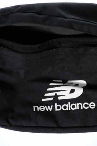 Ledvinka  New Balance, Barva Černá, Cena  319,00 Kč