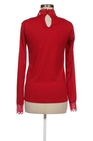 Дамска блуза, Размер M, Цвят Червен, Цена 23,52 лв.