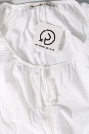 Γυναικεία μπλούζα Abercrombie & Fitch, Μέγεθος XS, Χρώμα Λευκό, Τιμή 13,99 €