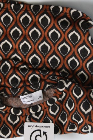 Дамска блуза Bershka, Размер XS, Цвят Многоцветен, Цена 10,56 лв.