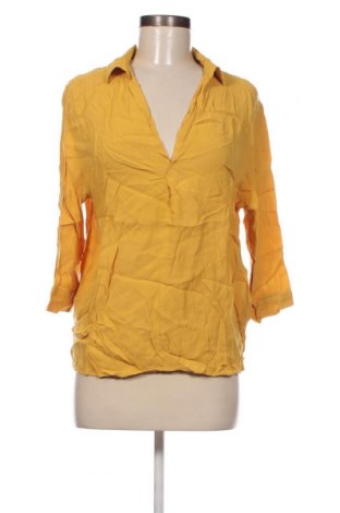 Γυναικεία μπλούζα Bershka, Μέγεθος M, Χρώμα Κίτρινο, Τιμή 18,47 €