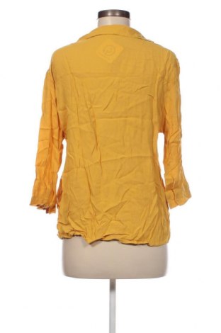Дамска блуза Bershka, Размер M, Цвят Жълт, Цена 36,10 лв.
