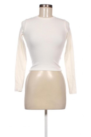 Damen Shirt Bershka, Größe S, Farbe Ecru, Preis 9,56 €