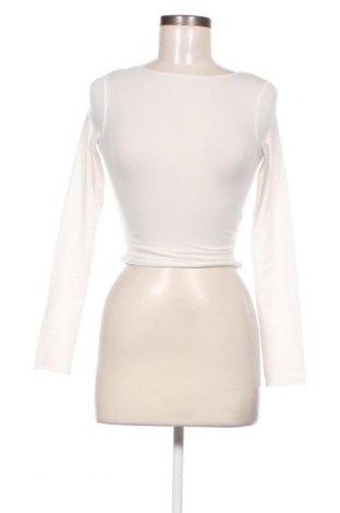 Дамска блуза Bershka, Размер S, Цвят Бял, Цена 7,44 лв.