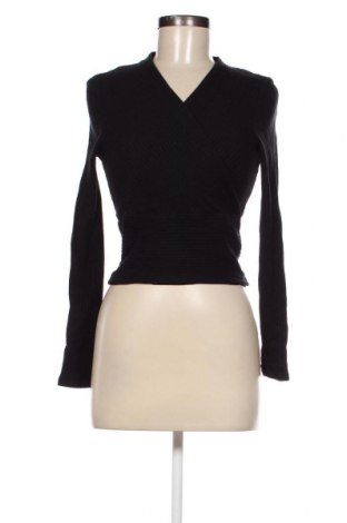 Γυναικεία μπλούζα Bershka, Μέγεθος M, Χρώμα Μαύρο, Τιμή 4,70 €