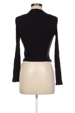 Γυναικεία μπλούζα Bershka, Μέγεθος M, Χρώμα Μαύρο, Τιμή 4,11 €