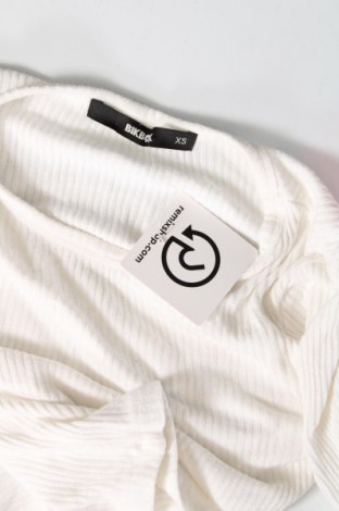 Γυναικεία μπλούζα Bik Bok, Μέγεθος XS, Χρώμα Λευκό, Τιμή 3,64 €