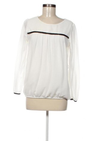Дамска блуза Colloseum, Размер S, Цвят Бял, Цена 9,50 лв.