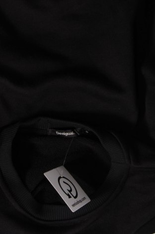 Дамска блуза Desigual, Размер S, Цвят Черен, Цена 64,80 лв.