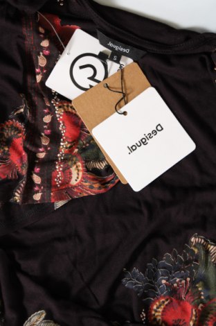 Дамска блуза Desigual, Размер S, Цвят Многоцветен, Цена 66,00 лв.