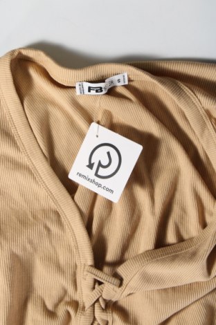 Γυναικεία μπλούζα Fb Sister, Μέγεθος S, Χρώμα  Μπέζ, Τιμή 3,41 €