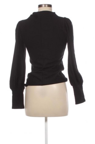 Γυναικεία μπλούζα Gestuz, Μέγεθος S, Χρώμα Μαύρο, Τιμή 20,75 €