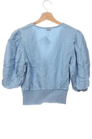 Damen Shirt Guess, Größe M, Farbe Blau, Preis 45,09 €