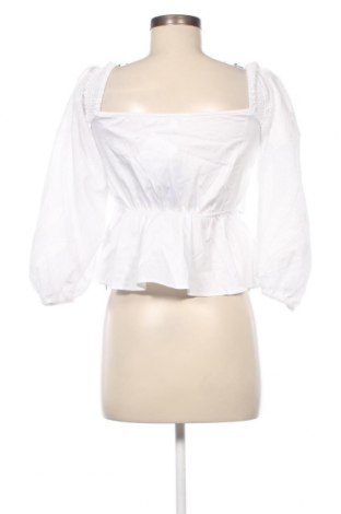 Damen Shirt Guess, Größe S, Farbe Weiß, Preis 33,40 €