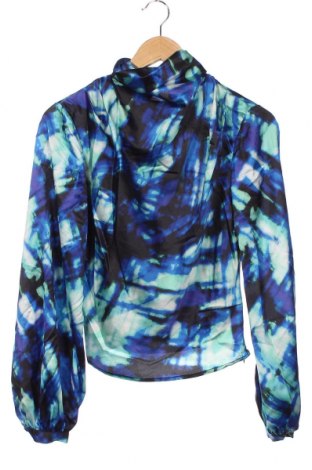 Дамска блуза Guess, Размер S, Цвят Многоцветен, Цена 108,00 лв.