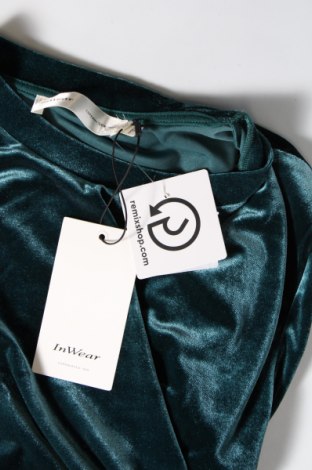Damen Shirt In Wear, Größe M, Farbe Grün, Preis 36,46 €