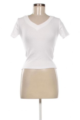 Дамска блуза Mila, Размер M, Цвят Бял, Цена 16,20 лв.