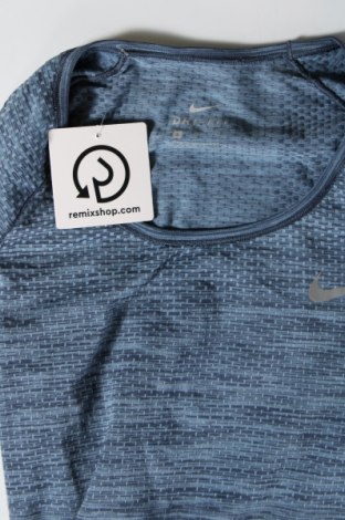 Дамска блуза Nike, Размер S, Цвят Син, Цена 34,00 лв.