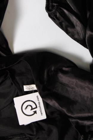 Γυναικεία μπλούζα Nly Trend, Μέγεθος L, Χρώμα Μαύρο, Τιμή 13,35 €