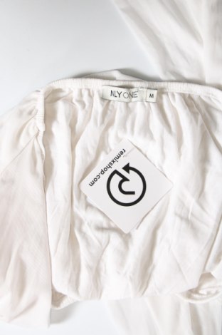 Damen Shirt Nly Trend, Größe M, Farbe Weiß, Preis 4,37 €