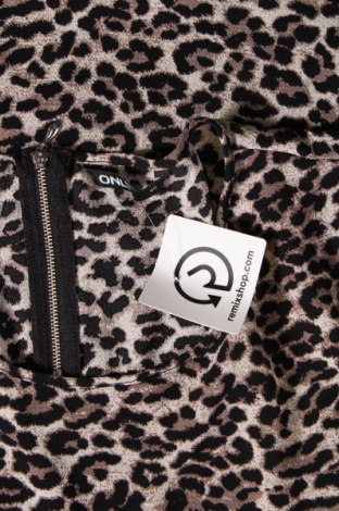 Γυναικεία μπλούζα ONLY, Μέγεθος M, Χρώμα Πολύχρωμο, Τιμή 5,40 €