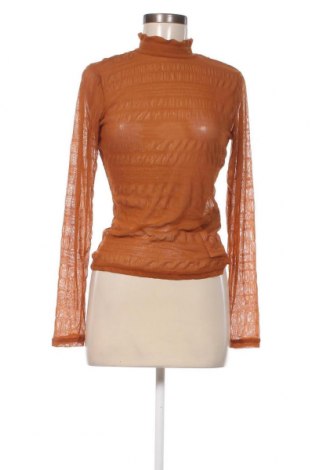 Дамска блуза Object, Размер S, Цвят Кафяв, Цена 91,20 лв.
