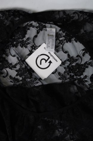 Дамска блуза Petite Fleur, Размер L, Цвят Черен, Цена 26,95 лв.