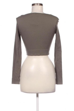 Damen Shirt Pull&Bear, Größe M, Farbe Grün, Preis 6,55 €