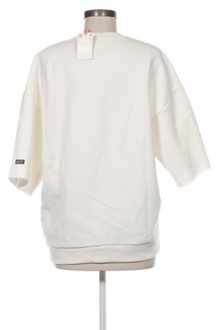Дамска блуза Superdry, Размер M, Цвят Бял, Цена 58,10 лв.