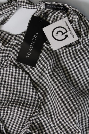 Γυναικεία μπλούζα Trendyol, Μέγεθος S, Χρώμα Πολύχρωμο, Τιμή 6,75 €