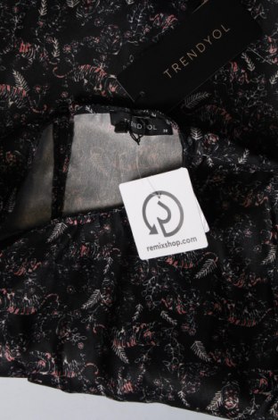 Damen Shirt Trendyol, Größe M, Farbe Mehrfarbig, Preis € 5,95