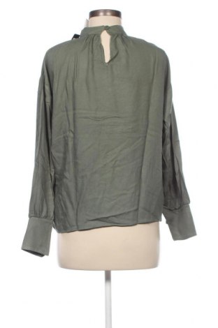 Дамска блуза Trendyol, Размер S, Цвят Зелен, Цена 26,95 лв.