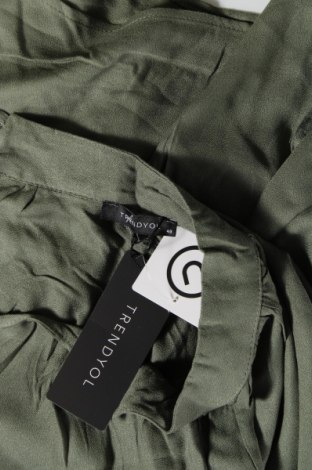 Damen Shirt Trendyol, Größe M, Farbe Grün, Preis 39,69 €