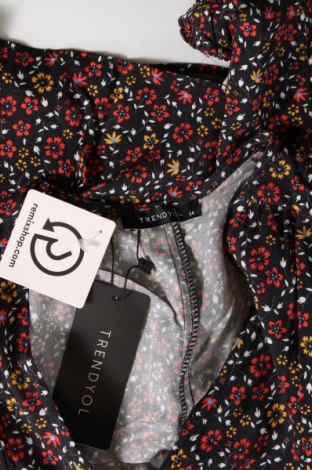 Damen Shirt Trendyol, Größe XS, Farbe Mehrfarbig, Preis € 11,91