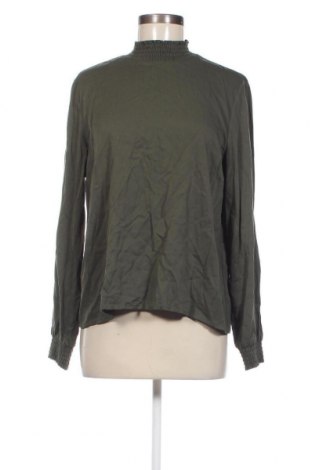 Дамска блуза VILA, Размер M, Цвят Зелен, Цена 15,89 лв.