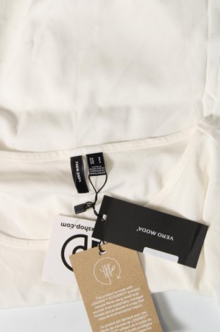 Дамска блуза Vero Moda, Размер S, Цвят Бял, Цена 11,96 лв.