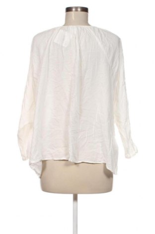 Дамска блуза Vero Moda, Размер M, Цвят Бял, Цена 10,79 лв.