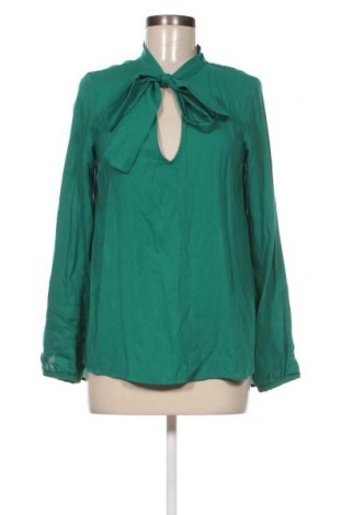 Дамска блуза Zara Trafaluc, Размер M, Цвят Зелен, Цена 51,49 лв.