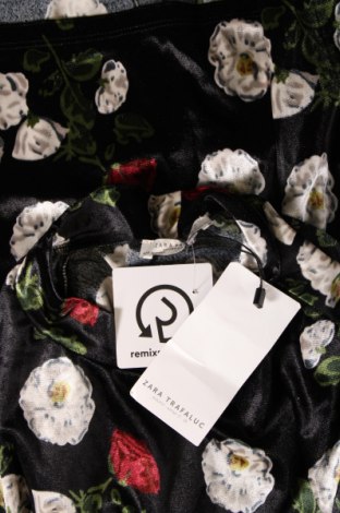 Дамска блуза Zara Trafaluc, Размер L, Цвят Черен, Цена 23,00 лв.