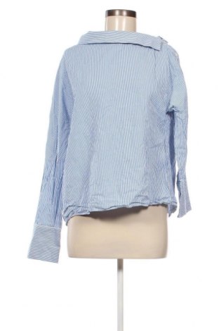 Дамска блуза Zara Trafaluc, Размер M, Цвят Син, Цена 13,50 лв.