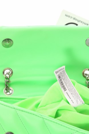 Γυναικεία τσάντα Bershka, Χρώμα Πράσινο, Τιμή 10,00 €