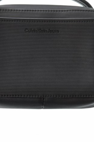 Γυναικεία τσάντα Calvin Klein, Χρώμα Μαύρο, Τιμή 115,52 €