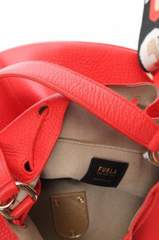 Дамска чанта Furla, Цвят Червен, Цена 679,00 лв.