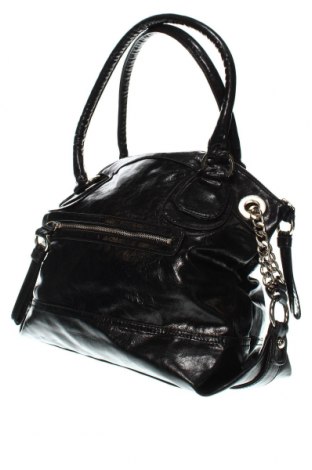 Дамска чанта Guess, Цвят Черен, Цена 176,27 лв.