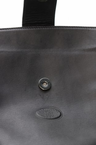 Дамска чанта L'artigiano, Цвят Черен, Цена 108,00 лв.