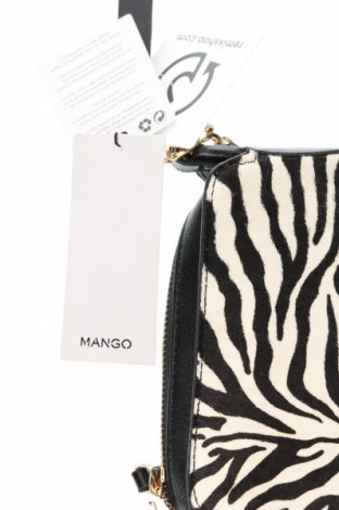 Дамска чанта Mango, Цвят Черен, Цена 77,00 лв.