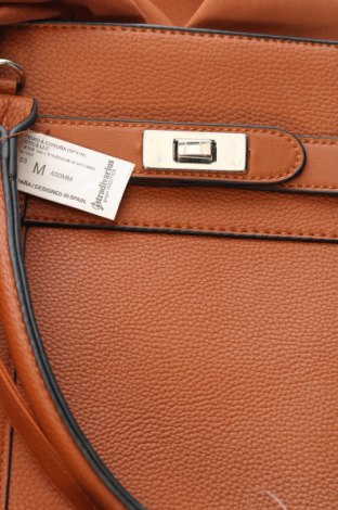 Дамска чанта Stradivarius, Цвят Кафяв, Цена 18,82 лв.