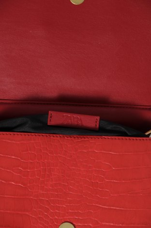 Дамска чанта Zara, Цвят Червен, Цена 20,00 лв.