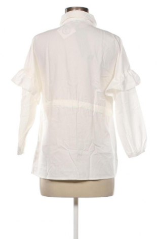 Дамска риза Trendyol, Размер M, Цвят Бял, Цена 26,95 лв.