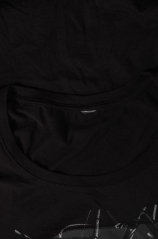 Dámské tričko, Velikost XS, Barva Černá, Cena  165,00 Kč